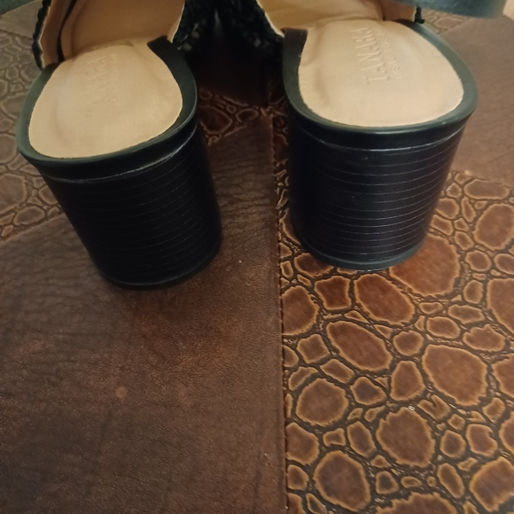 Tanara heels - Picture 4 of 5